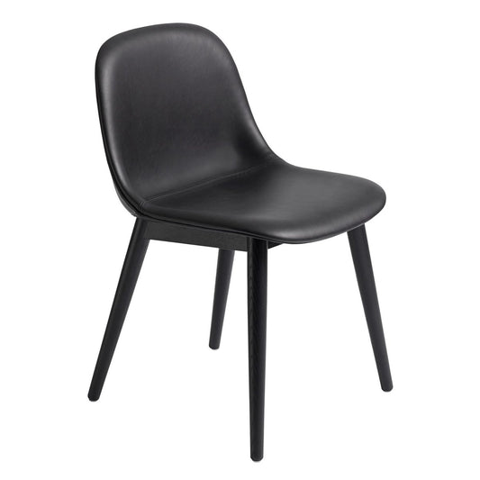 Muuto Fiber Side Chair with wooden legs Black leather-black