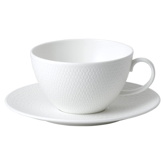 Wedgwood Gio teacup with saucer white