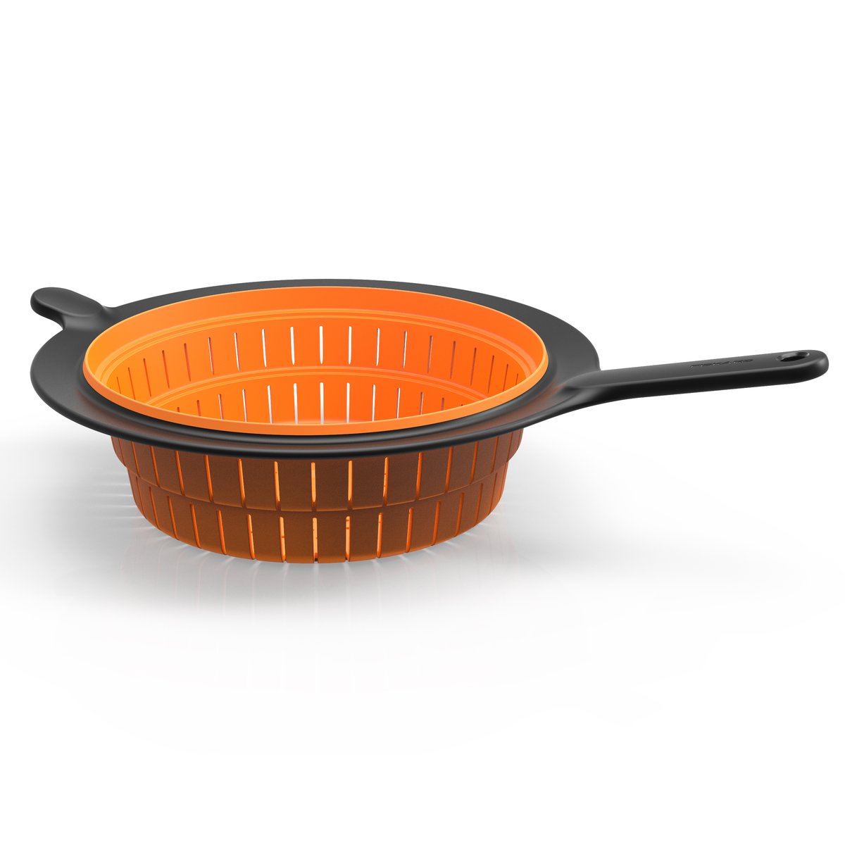 Fiskars Functional Form colander Black