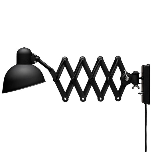 Fritz Hansen Kaiser Idell 6718-W vägglampa Matt black