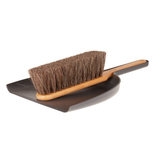 Iris Hantverk Iris Hantverk Dustpan & brush set small Grafite black