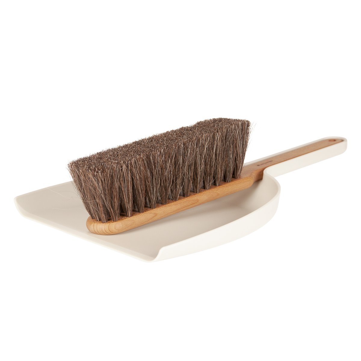 Iris Hantverk Iris Hantverk Dustpan & brush set small White chalk