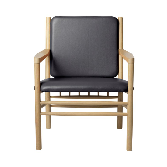 FDB Møbler J147 Armchair fåtölj Oak nature lacquered-black leather