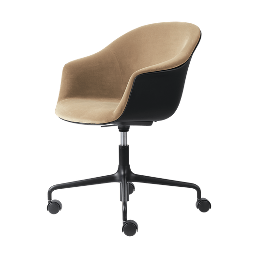 GUBI Bat Meeting Chair kontorsstol framsideklädd Dandy gubi 905 dune-black-black