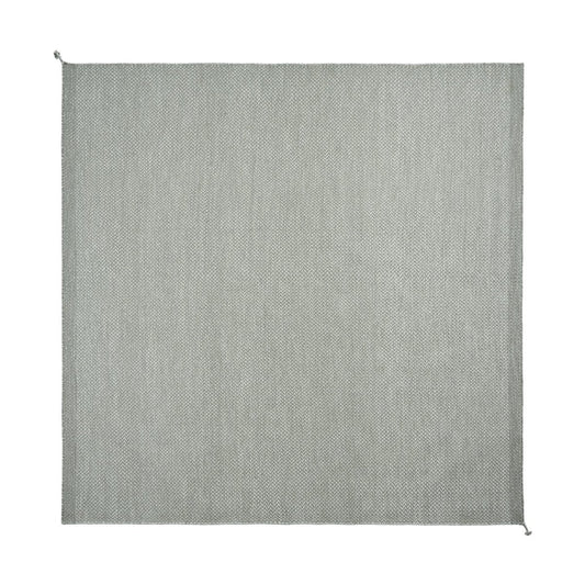 Muuto Ply matta 240x240 cm Grey