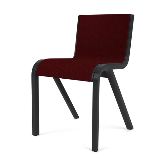 Audo Copenhagen Ready stol framsidesklädd Black oak-Baru 0570 Red