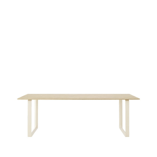 Muuto 70/70 Esstisch 225 x 90cm Solid oak-Sand