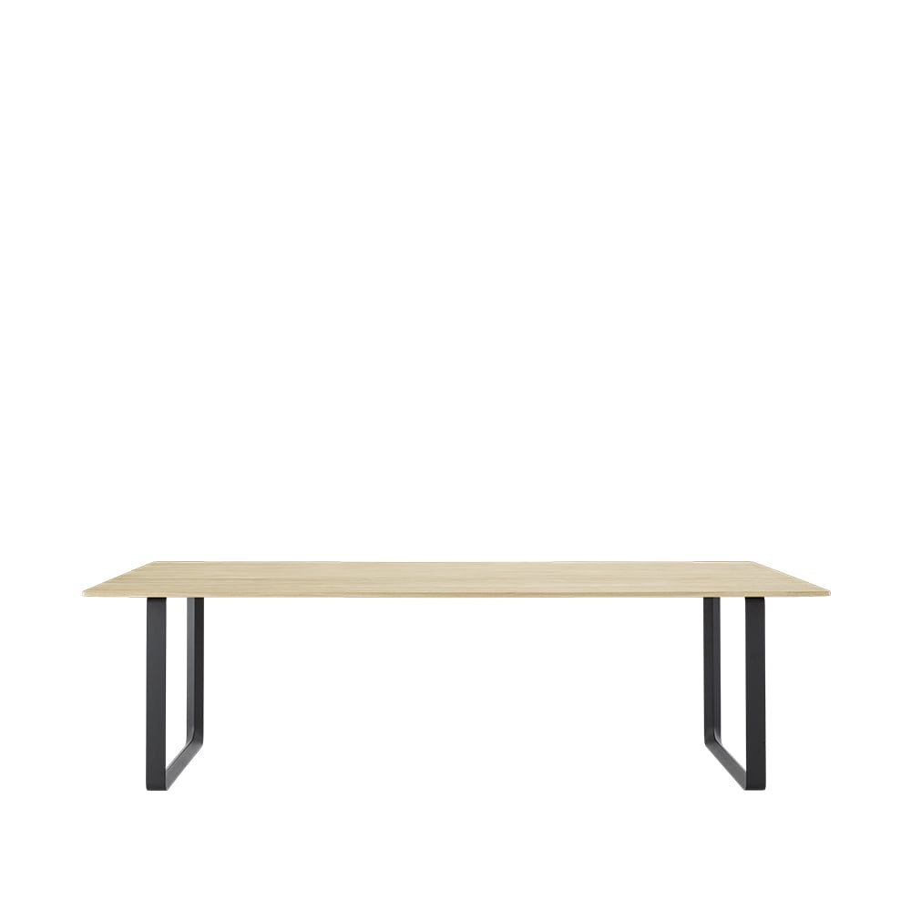 Muuto 70/70 Esstisch 255 x 108cm Solid oak-Black