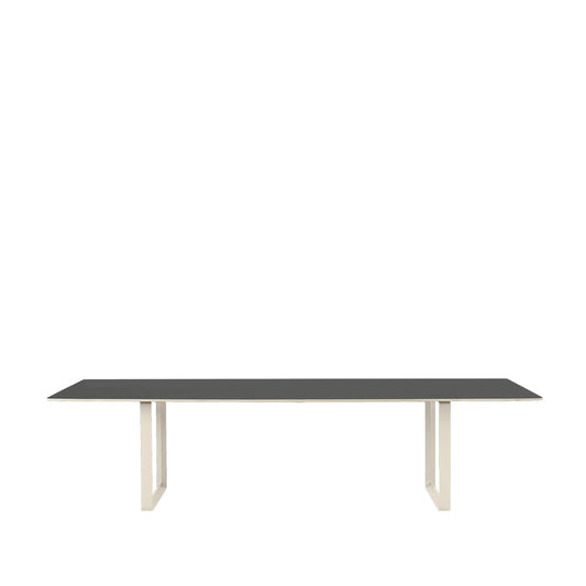 Muuto 70/70 Esstisch 295 x 108cm Black linoleum-Plywood-Sand