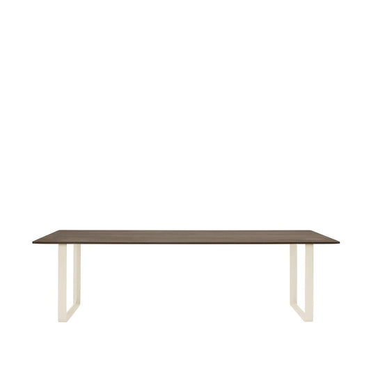 Muuto 70/70 Esstisch 255 x 108cm Solid Smoked oak-Sand