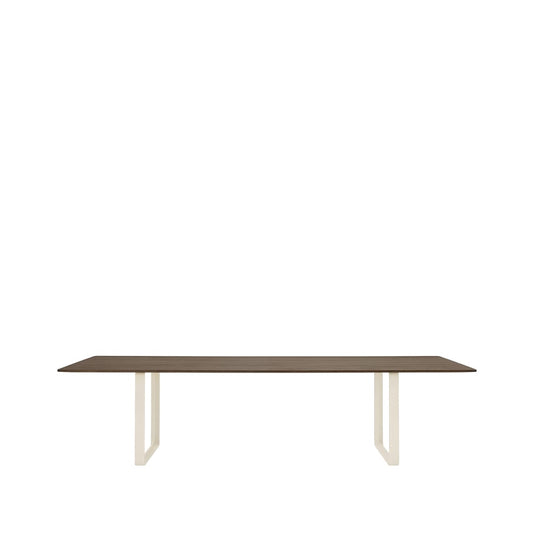 Muuto 70/70 Esstisch 295 x 108cm Solid smoked oak-Sand