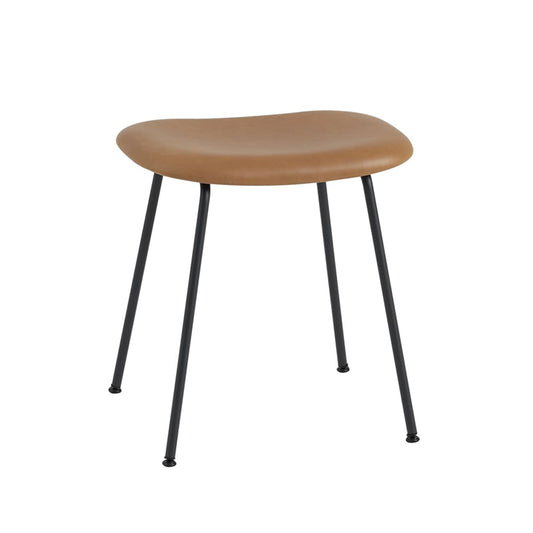 Muuto Fiber Hocker Leder cognac, Schwarzes Stahlgestell