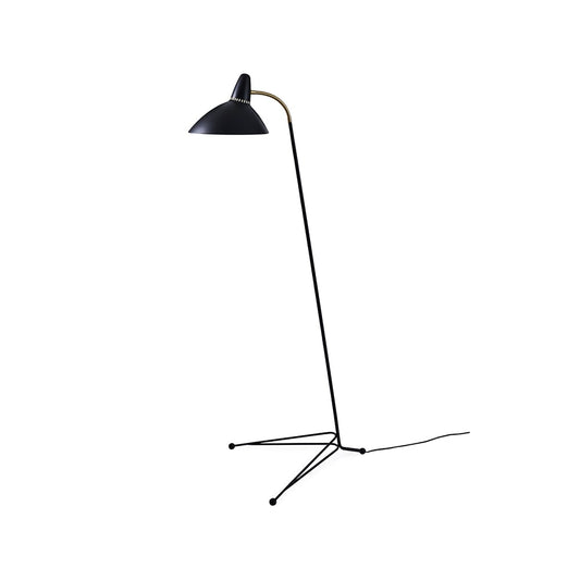 Warm Nordic Lightsome golvlampa black noir, mässingdetalj