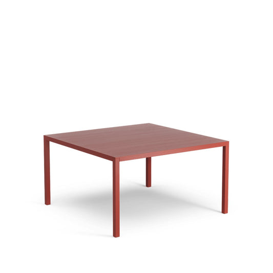 Swedese Bespoke Loungetisch Oxide red, Eiche lackiert, h.60cm