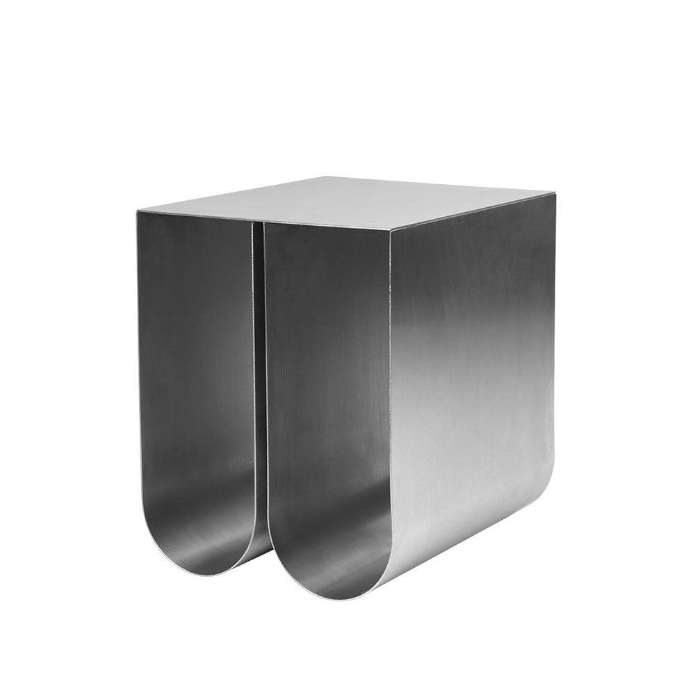 Kristina Dam Studio Curved Beistelltisch Stainless steel