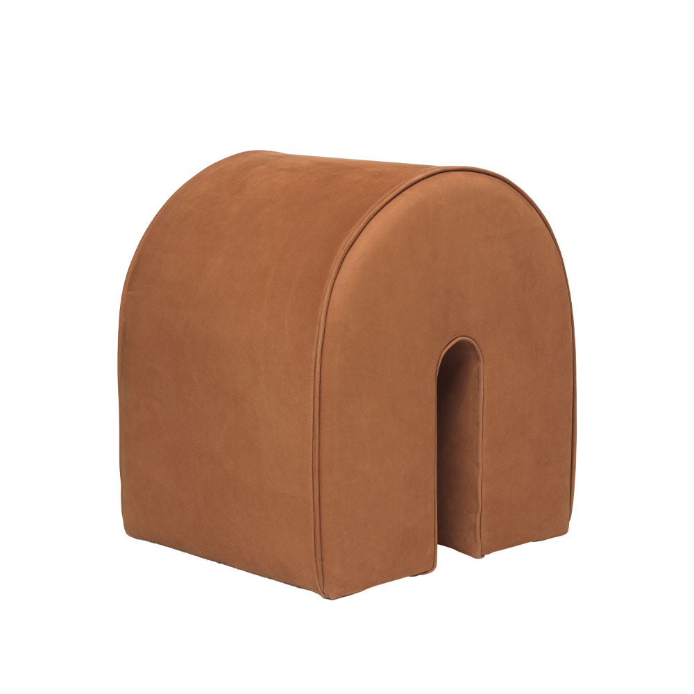 Kristina Dam Studio Curved Pouf Leder cognac