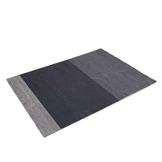 Muuto Varjo Teppich 200 x 300cm Dunkelgrau