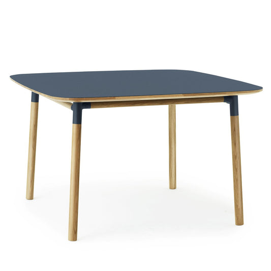 Normann Copenhagen Form bord 120x120 cm blå