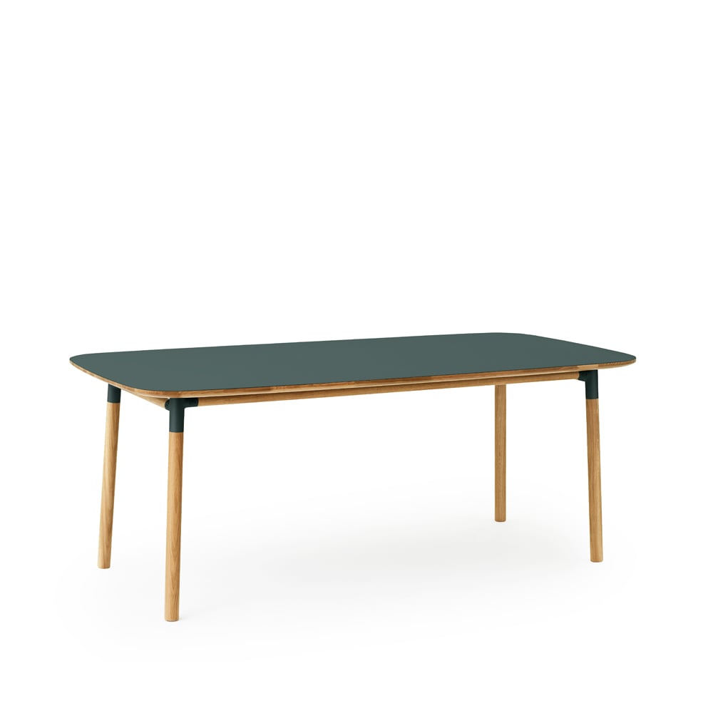 Normann Copenhagen Form Esstisch Green, Eichenholzbeine, 95 x 200cm